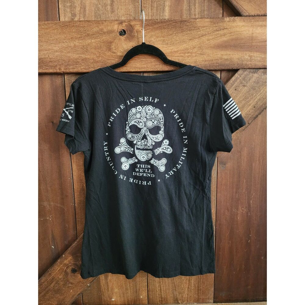 Grunt-Style V-Neck Girls Youth Skull Black T-shirt - XL